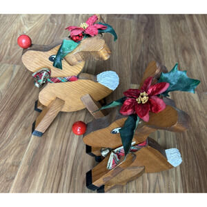 Vintage Hand Painted Wooden Reindeers Christmas Decor Plaid Scarf Poinsettia Hat